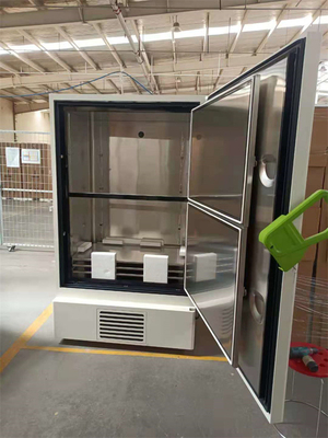 O manual de alta qualidade de uma grande capacidade de 728 litros degela o congelador ultra de baixa temperatura médico do laboratório