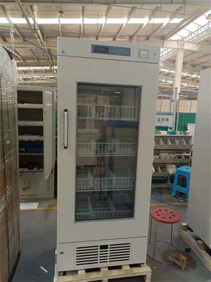 dos refrigeradores médicos de alta qualidade do banco de sangue da exposição de diodo emissor de luz de 368L ROMED alarmes múltiplos