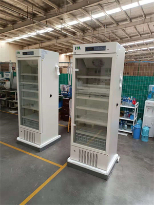 Refrigerador farmacêutico biomedicável da categoria da auto porta de vidro da capacidade de Frost 315L única