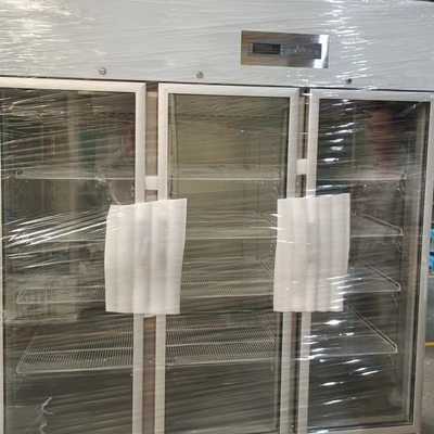 Refrigerador médico de aço inoxidável de aquecimento de 304 farmácias das portas de vidro usado no laboratório do hospital
